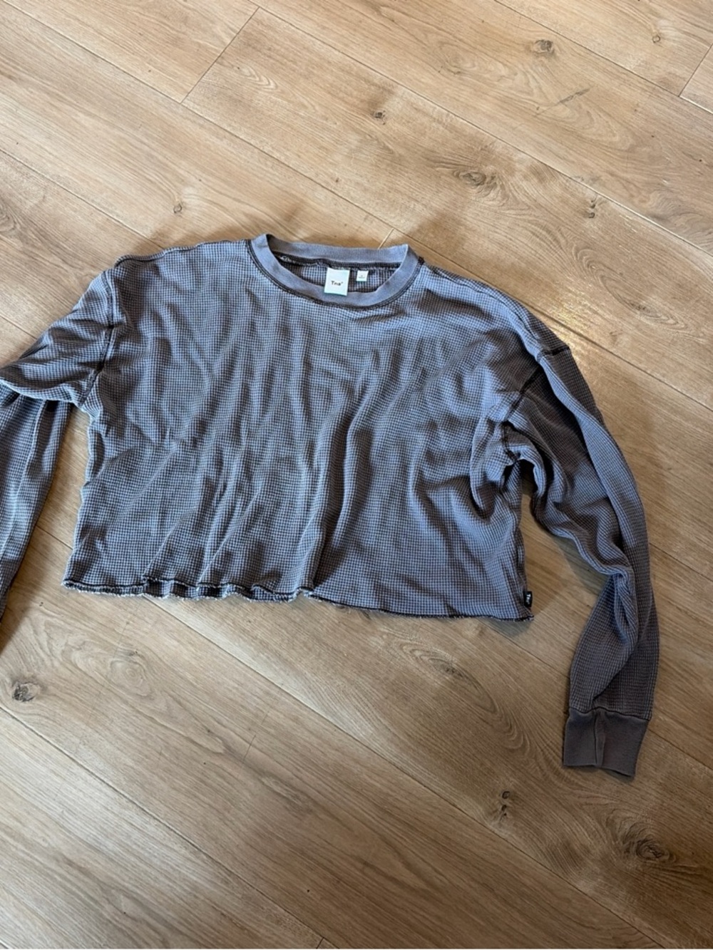 TNA waffle knit shirt size L